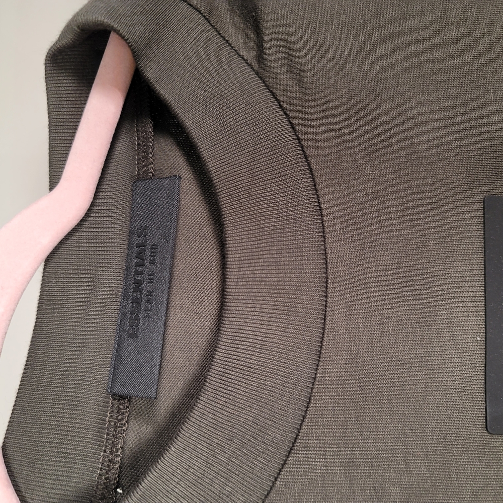 Essentials Olive Green Oversized/Heavyweight T-Sh… - image 2